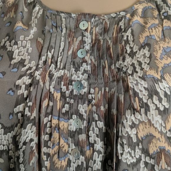 Anthropologie Heartloom 100% Silk Cold Shoulder Top Size XS - Picture 3 of 13